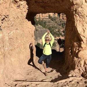 Meet your Posher, Corinne